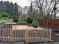 Verlegung von Feinsteinzeug im Gartenbereich